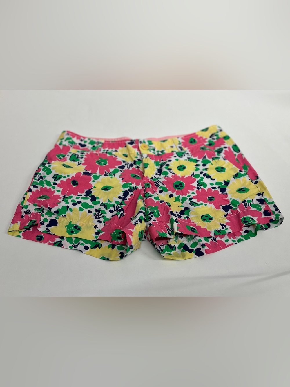 Lilly Pulitzer Women’s Size 6 Floral Cotton Shorts Pink Yellow Green